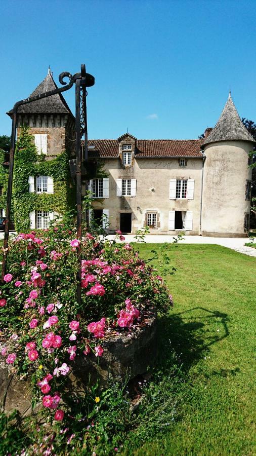 Pierre Deluen Domaine De La Grange De Quaire Bed & Breakfast Chassenon Dış mekan fotoğraf