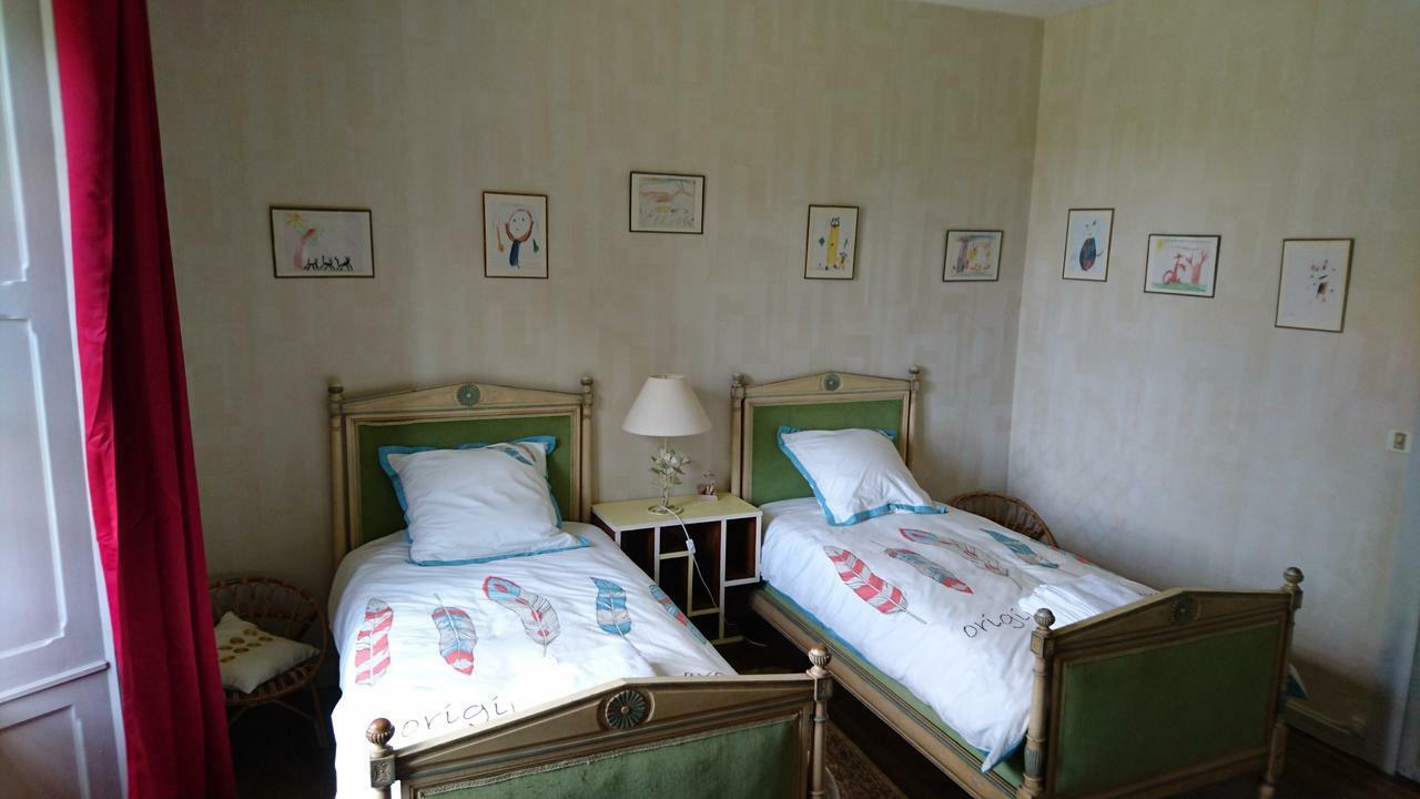 Pierre Deluen Domaine De La Grange De Quaire Bed & Breakfast Chassenon Dış mekan fotoğraf