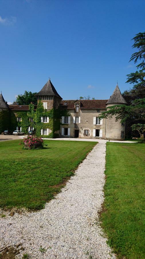Pierre Deluen Domaine De La Grange De Quaire Bed & Breakfast Chassenon Dış mekan fotoğraf