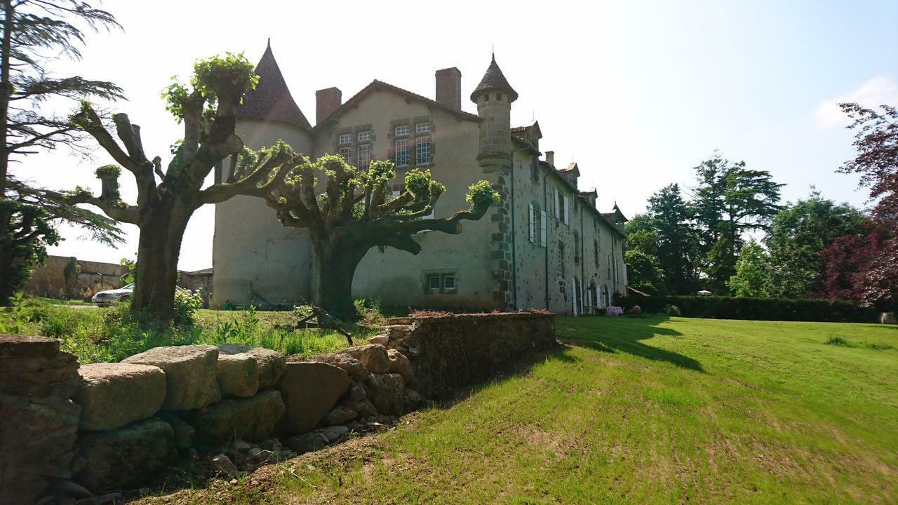 Pierre Deluen Domaine De La Grange De Quaire Bed & Breakfast Chassenon Dış mekan fotoğraf