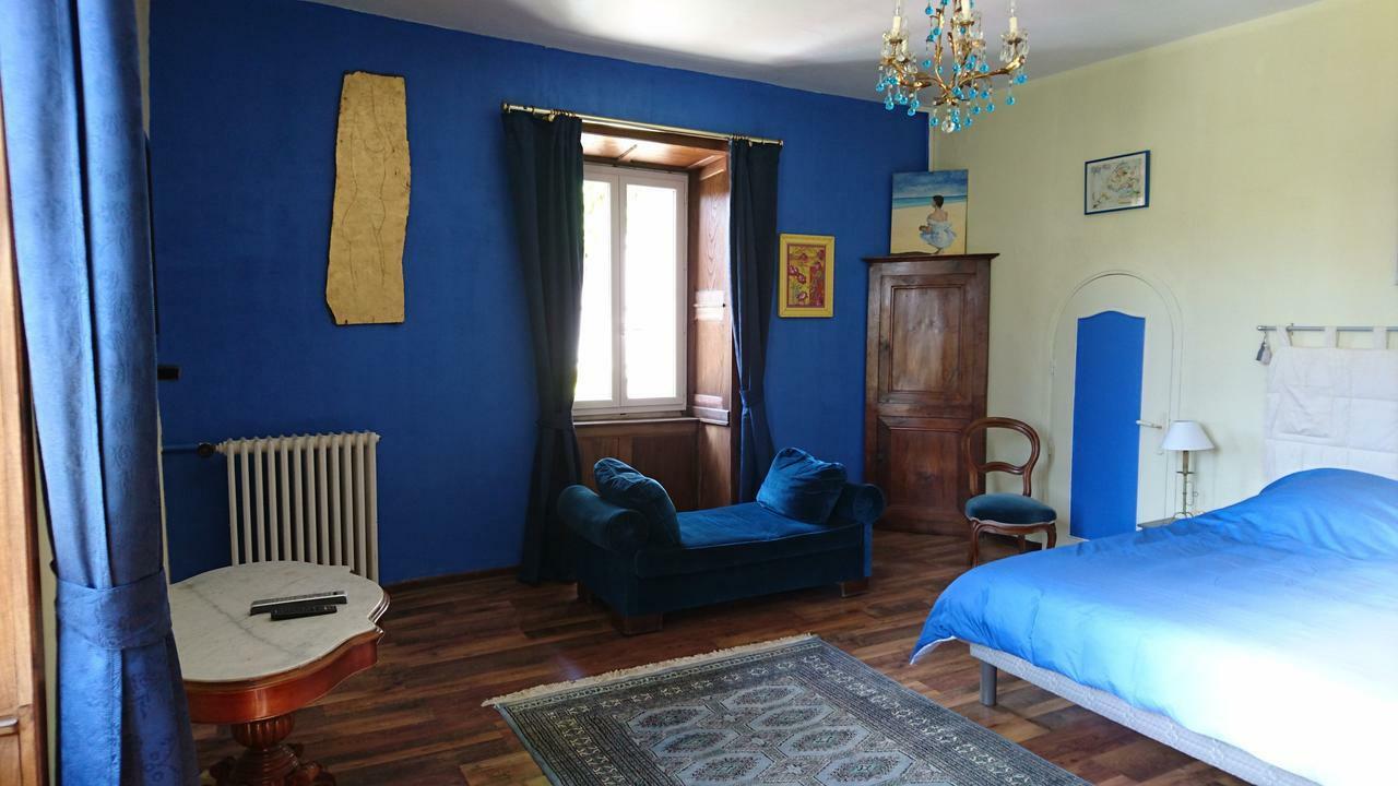 Pierre Deluen Domaine De La Grange De Quaire Bed & Breakfast Chassenon Dış mekan fotoğraf