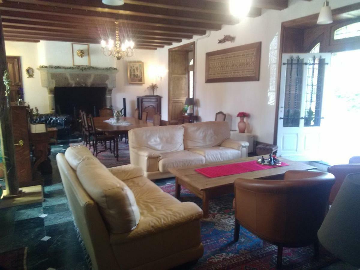 Pierre Deluen Domaine De La Grange De Quaire Bed & Breakfast Chassenon Dış mekan fotoğraf